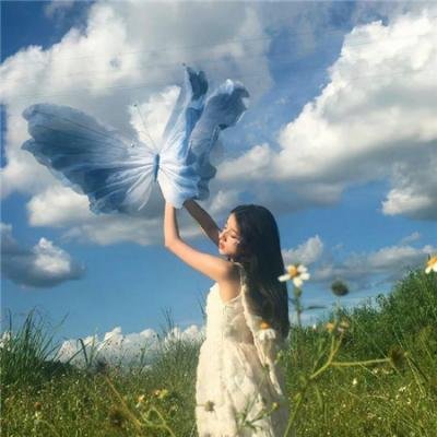 云端美人 海报